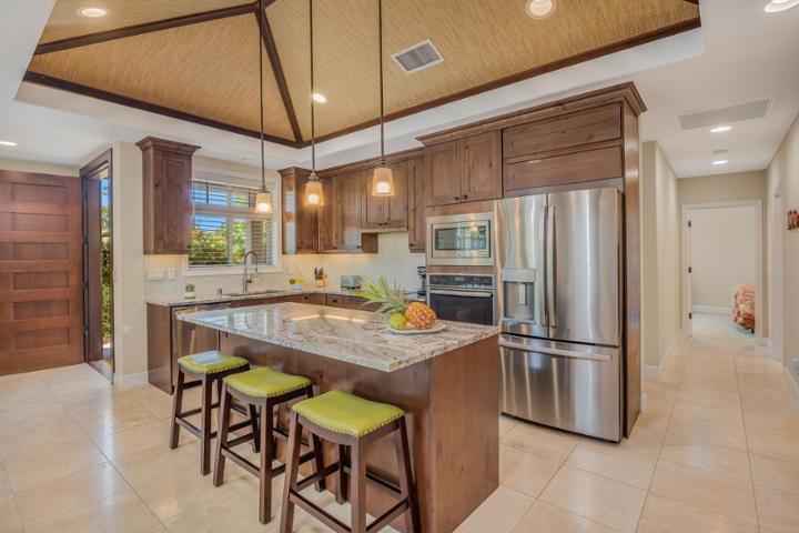 3 Bedroom Luxury Home – Kamilo 430 2