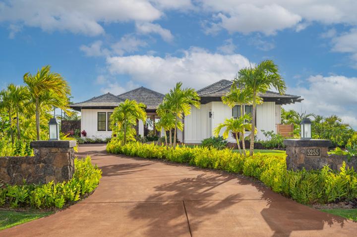 Kilohana Makai Luxury 4 Bedroom Luxury Home w/Private Pool 2