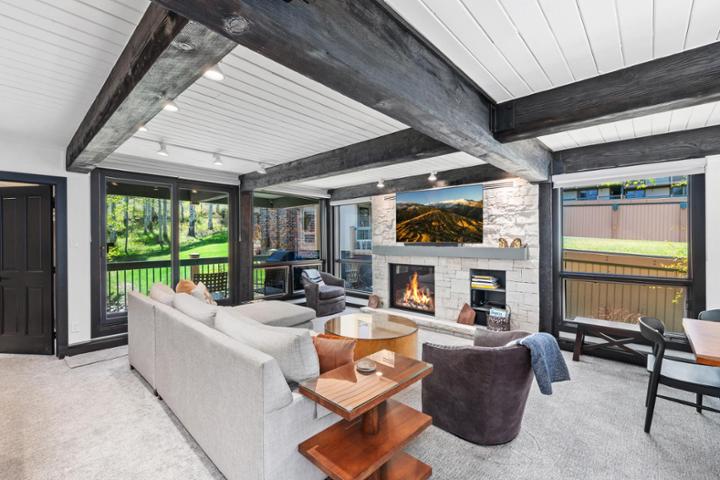 Top of the Village | Leaf 902